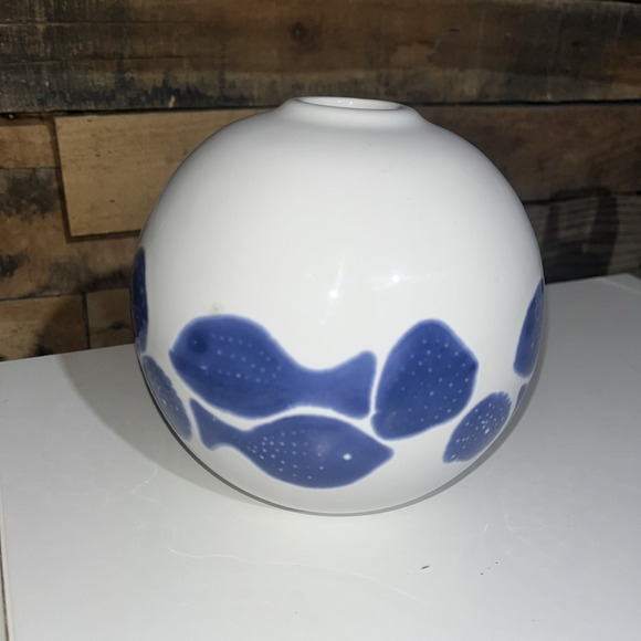 Vietri Other - Viva By Vietri Santorini Fish Vase Decorative Accents Playful Modern Round Ball